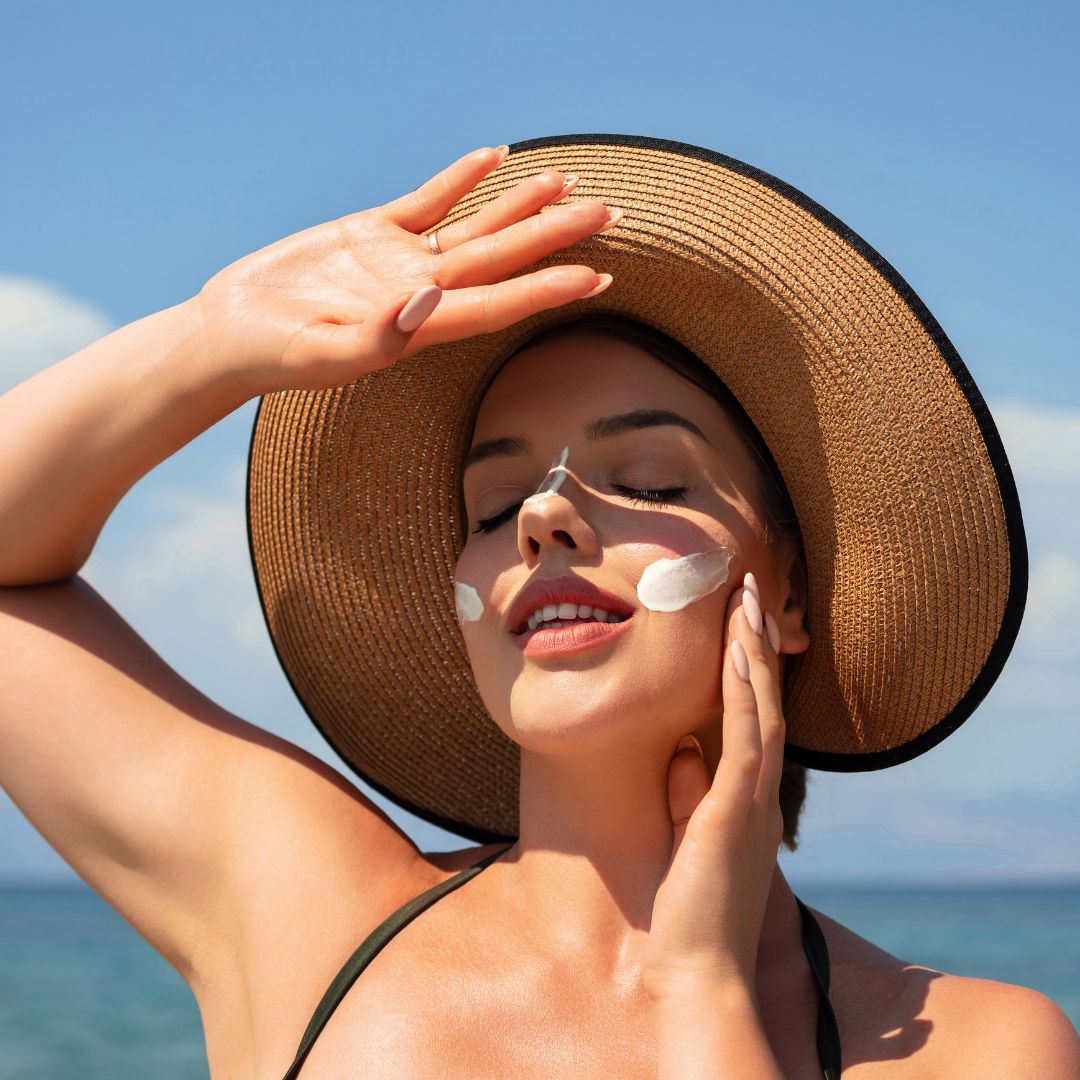 Come scegliere la protezione solare in base al tuo fototipo: guida per non sbagliare crema e SPF