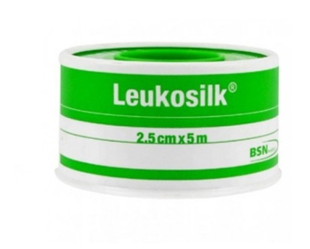 CEROTTO ADESIVO IPOALLERGENICO PER FISSAGGIO MEDICAZIONI LEUKOSILK SUPPORTO ACETATO DI CELLULOSA BIANCO ADESIVO POLIACRILICO SENZA RESINE E GOMME NATURALI 2,5X500CM MUTUABILE - farmasorriso.com